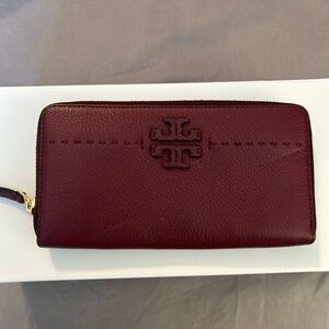 Tory Burch Wine Peppled Leather Zip Wallet with Logo